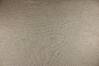 Robert Allen Fabrics Linen Slub Fabric in Natural Linen