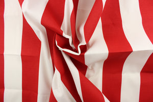 This wide striped fabric in red and white is perfect for your outdoor décor. 