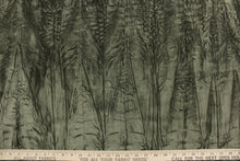 Load image into Gallery viewer, This velvet features line design in a rich moss green with a beautiful crushed look.
